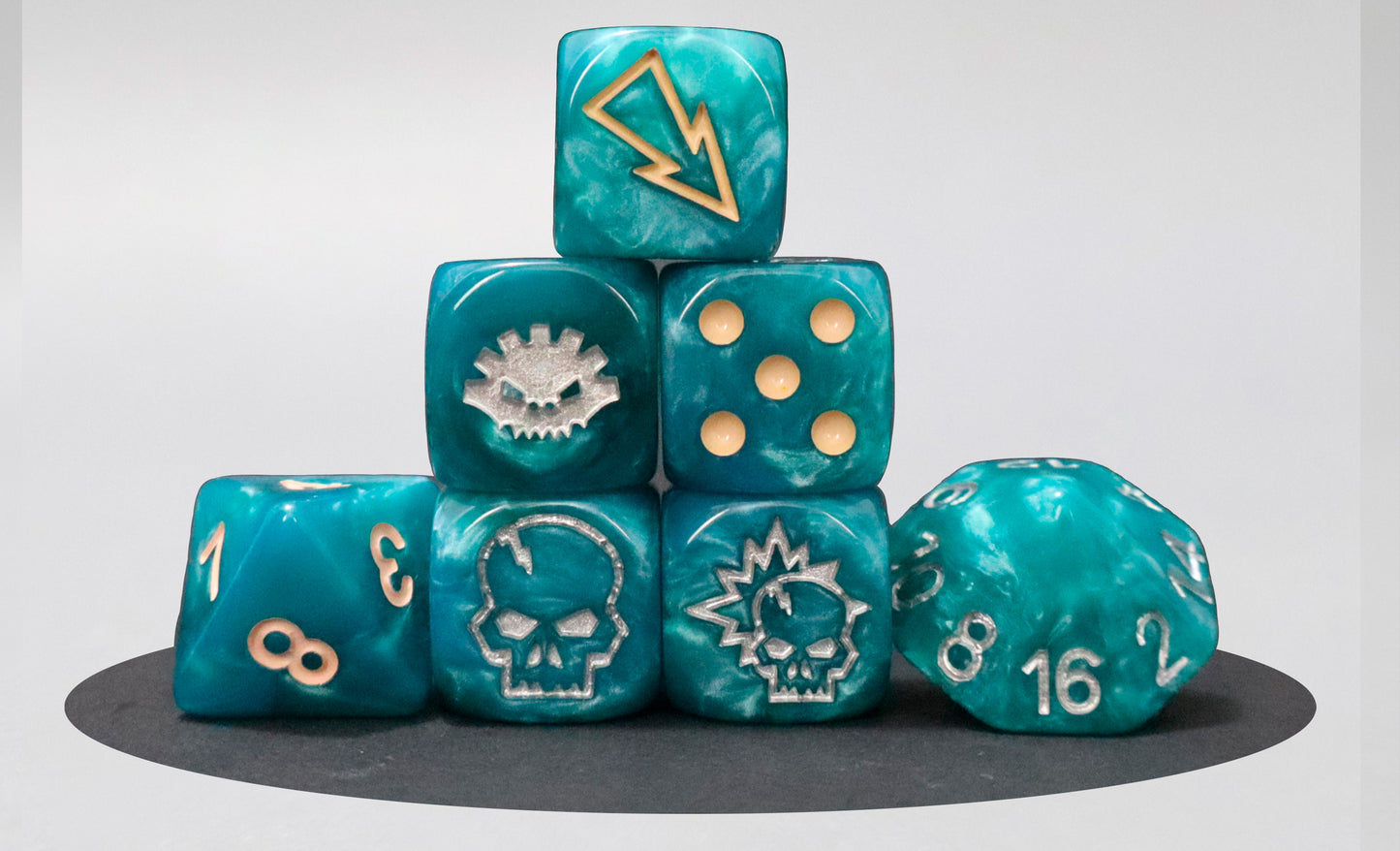 Aztec Lizard Rune Dice – Resin Dice for Bloody Football