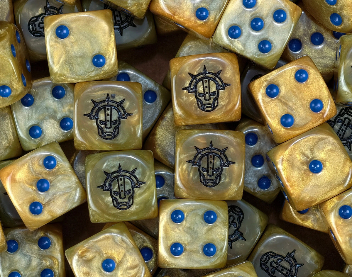 A pile of gold Stormcast D6 with blue pips and black war helms