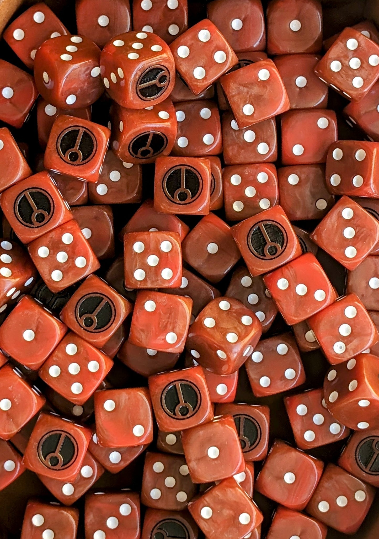 Tactical xenos dice for sci-fi strike squads