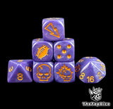 set de dados de blood bowl basicos de base de color lila con todos los logos de color dorado compatible con todos los equipos de blood bowl