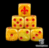 Dados inspirados en las sisters of silence de warhammer como si fueran sororita de base de color dorado puntos rojos y el logo una flor de lis roja