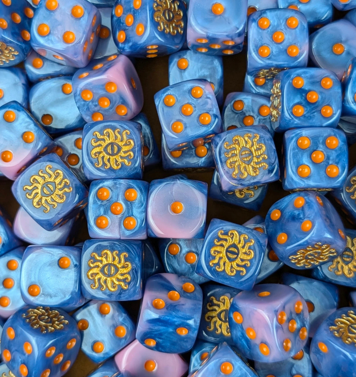 Custom resin D6 dice for sci-fi chaos warbands