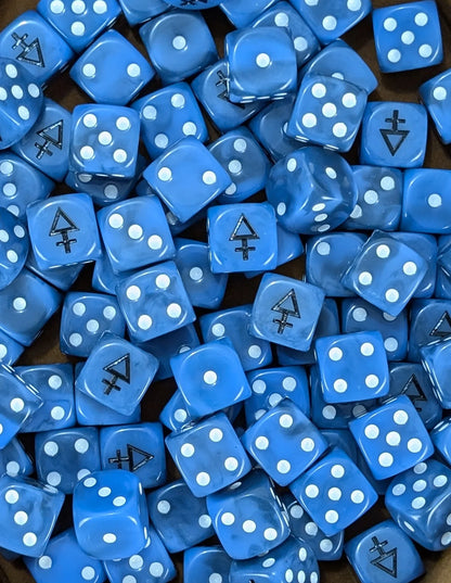 Pile of blue arrow 16mm D6 dice for a sci-fi alien army