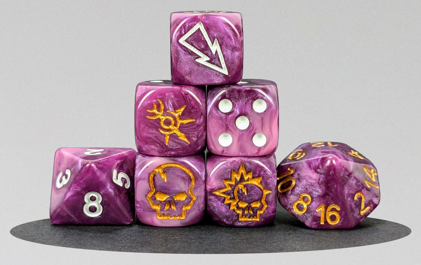 Slaneesh Set Bloody Football Dice