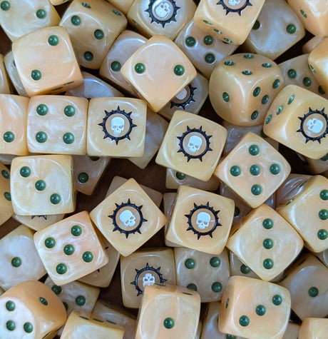 Pile of beige plague skull 16mm D6 dice for a sci-fi plague legion army