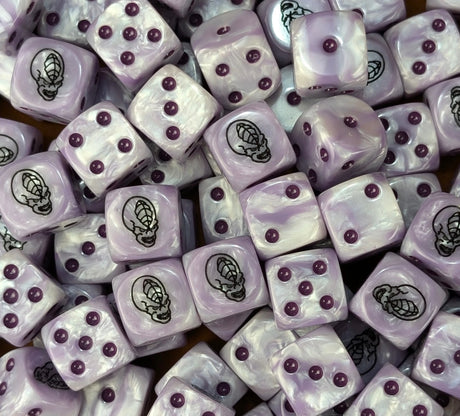 Pile of white alien hybrid 16mm D6 dice for a sci-fi xeno army