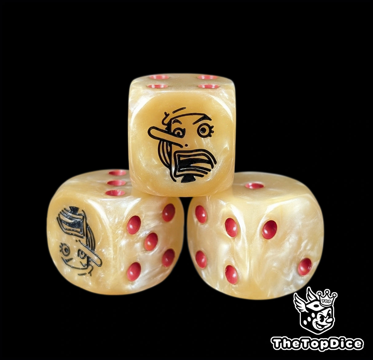 Close up of a honey brown 16mm resin D6 die engraved with a black sniper emblem and red pips