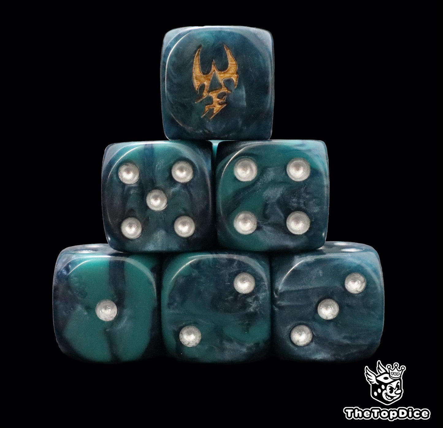 Drukhari inspired dice for dark eldar warbands