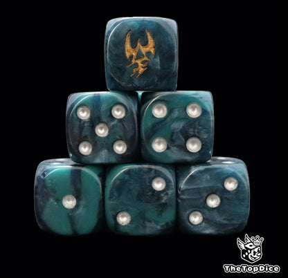 Drukhari inspired dice for dark eldar warbands
