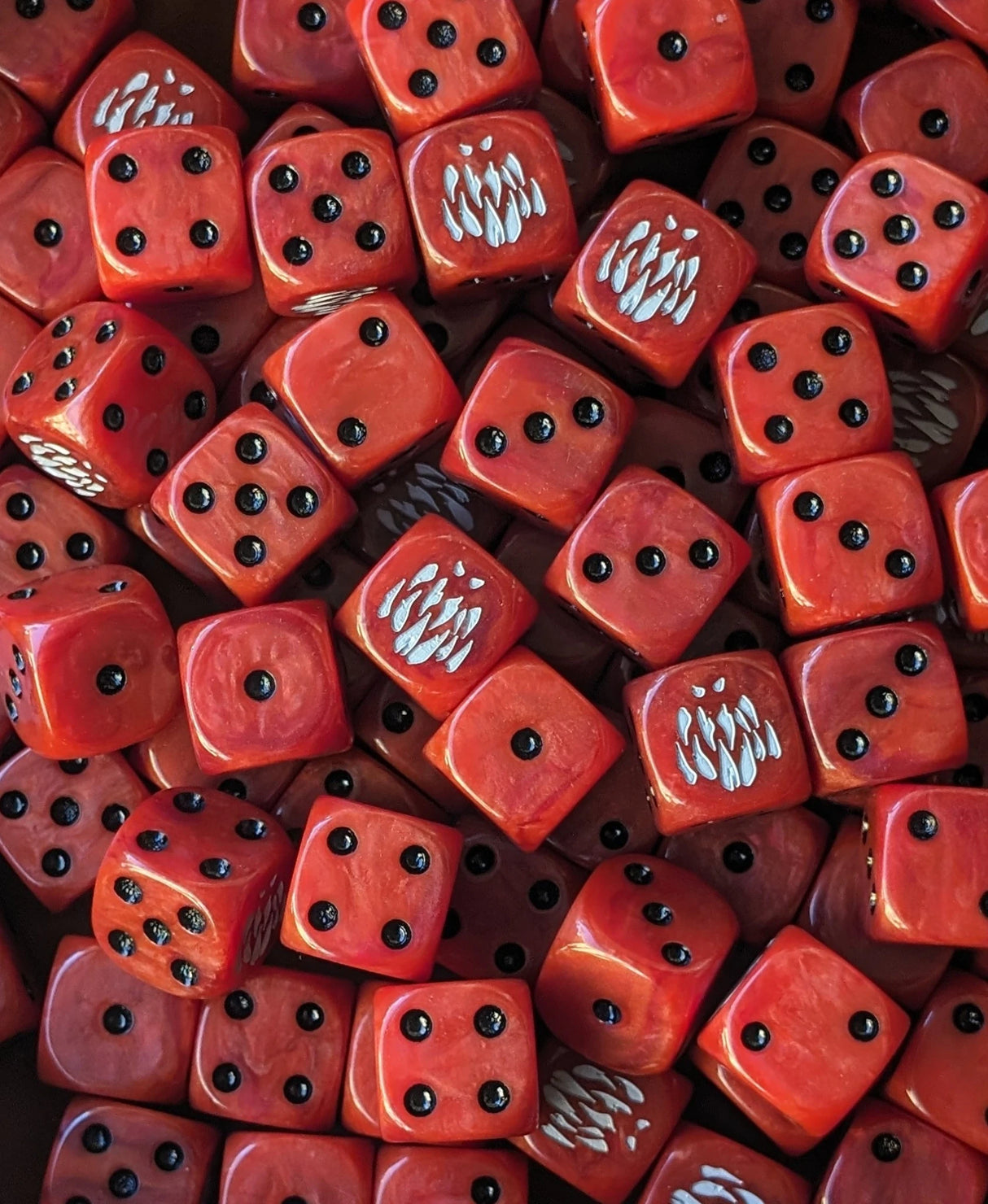 Custom resin D6 dice for savage goblin and monster hordes