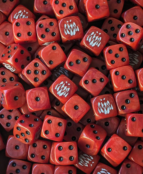Custom resin D6 dice for savage goblin and monster hordes