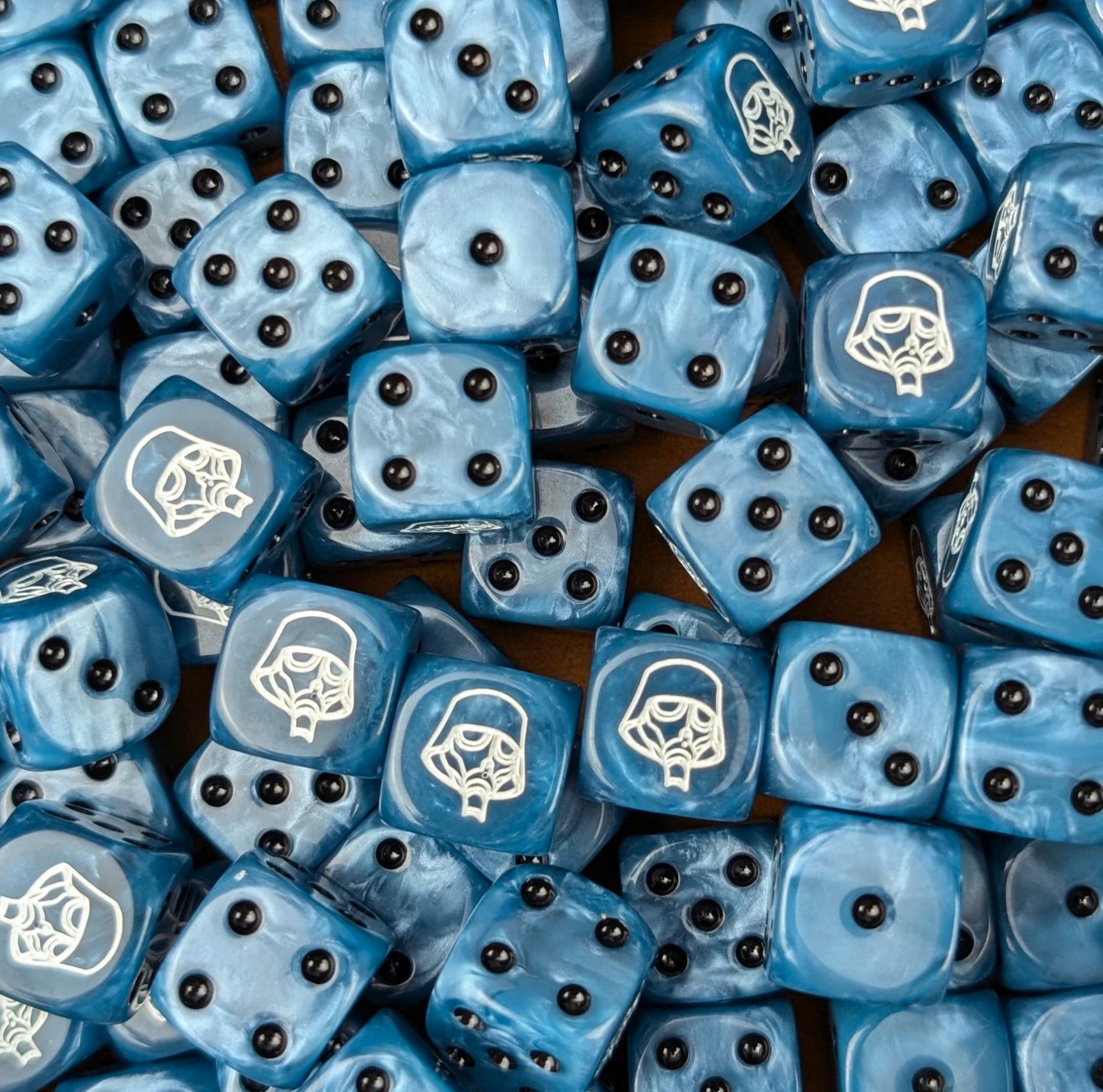 Custom resin D6 dice for sci-fi trench soldier armies