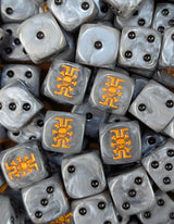 Pile of silver grey skull sigil 16mm D6 dice for a sci-fi alien hunter team