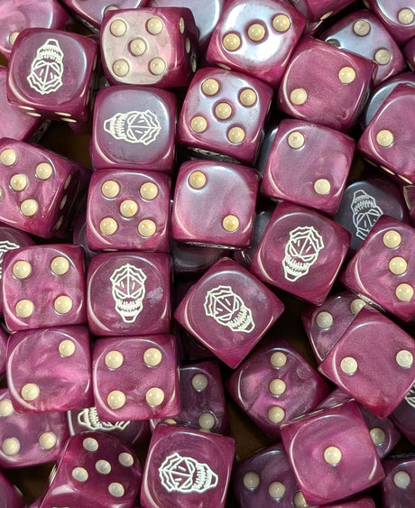 Custom resin D6 dice for sci-fi alien swarms