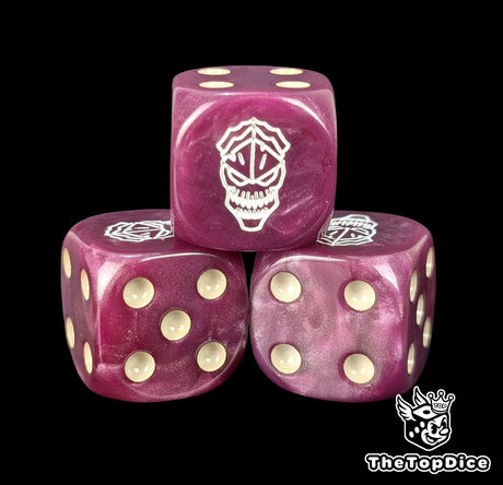Close-up of a purple D6 die with a white alien face