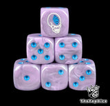 Pink 16mm D6 dice with a white brood alien face and blue gem emblem and blue pips for sci-fi wargaming