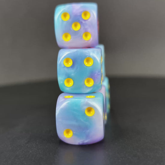 One Piece DON tracker dice with yellow pips