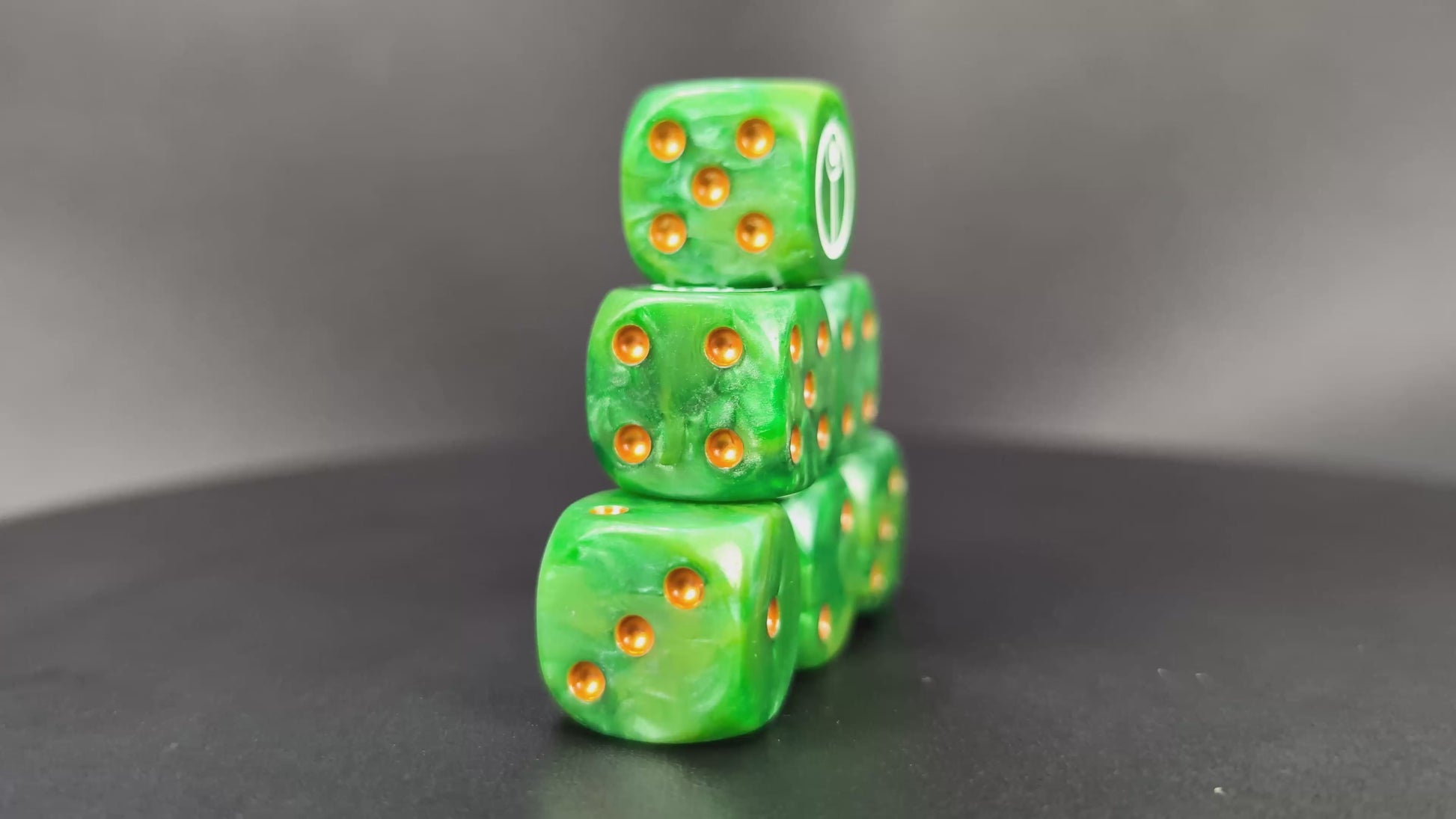 Custom Warhammer Tau dice with command aesthetic