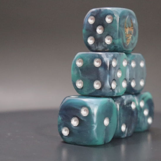 Grimdark fast-strike eldar dice with sharp motifs