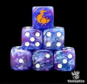 Purple and blue 16mm D6 dice with a gold sigil emblem and white pips for sci-fi wargaming