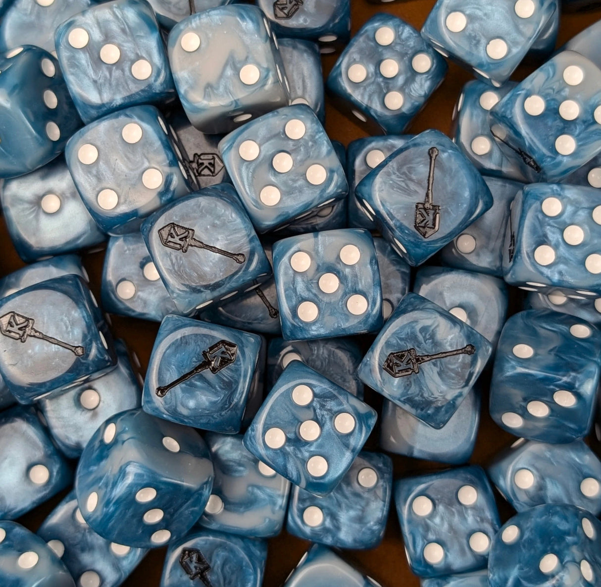 Custom resin D6 dice for sci-fi trench soldier armies