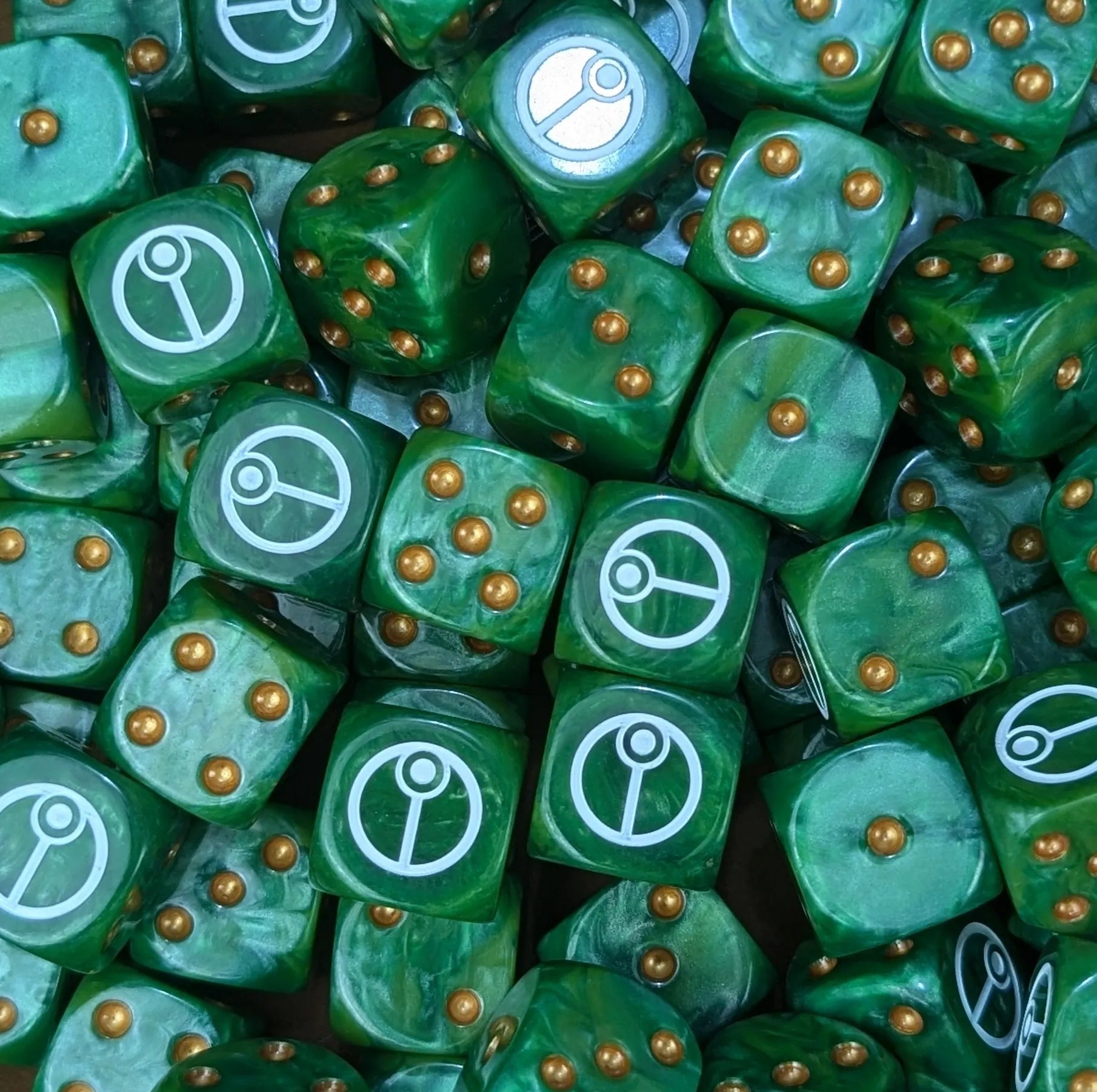 Pile of green caste 16mm D6 dice for a sci-fi recon army