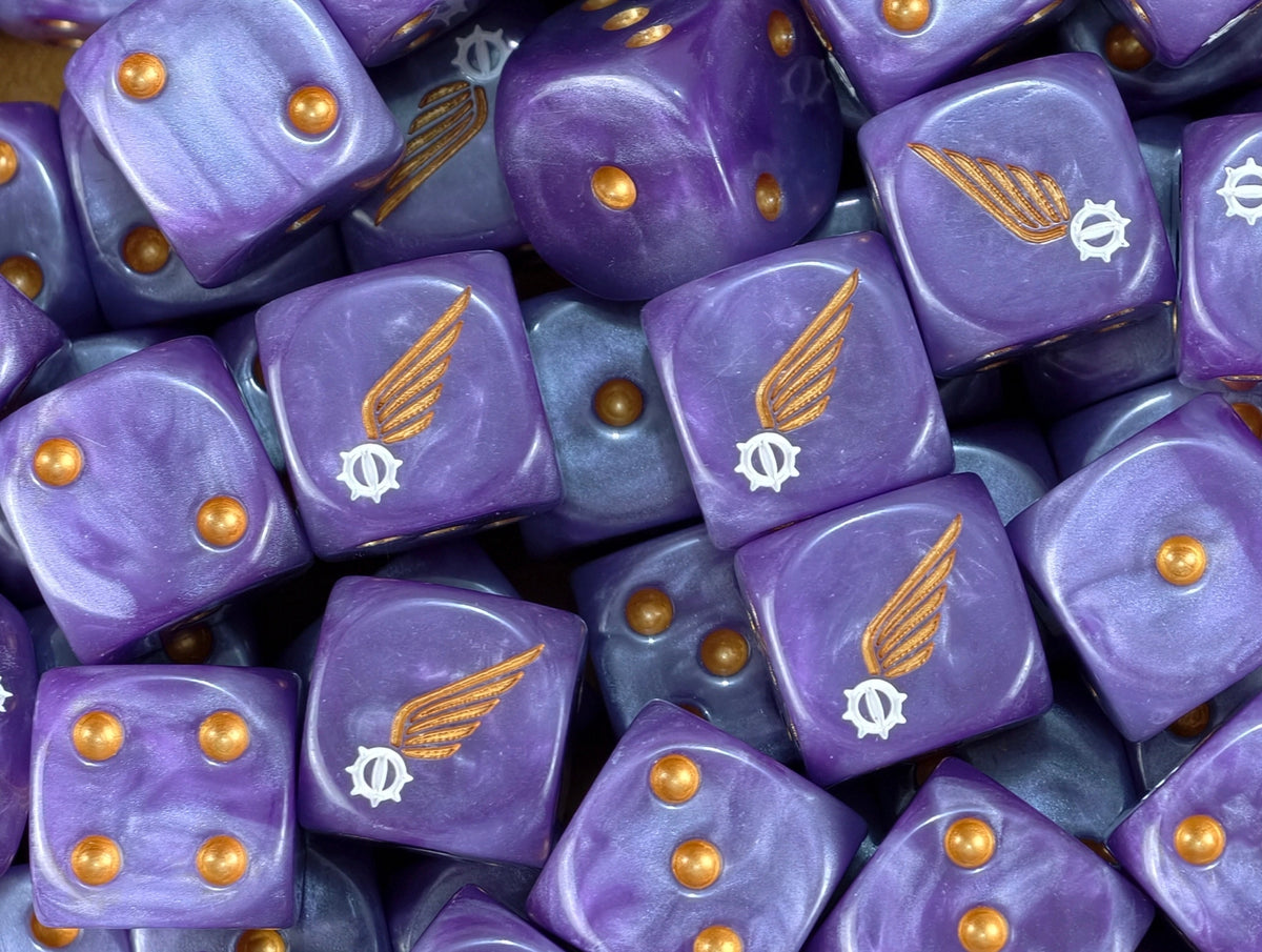 A pile of purple Slaanesh D6 with gold pips and white winged eyes