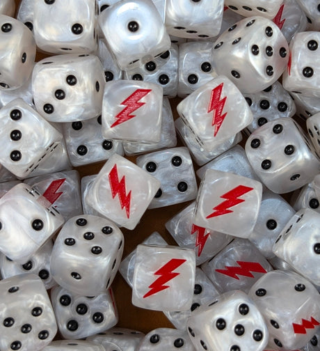 Pile of white storm bolt 16mm D6 dice for a sci-fi fast attack army