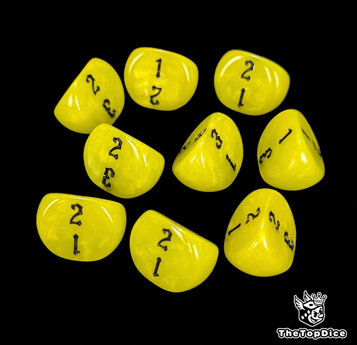 Yellow 16mm D3 dice with black numbers 1 to 3 for tabletop and wargames